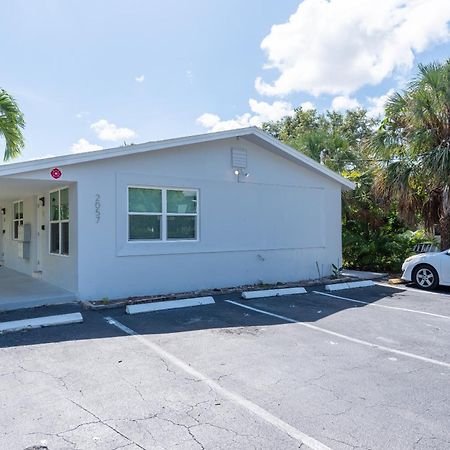 Just Off Wilton Drive Apt 2 Fort Lauderdale Exterior photo