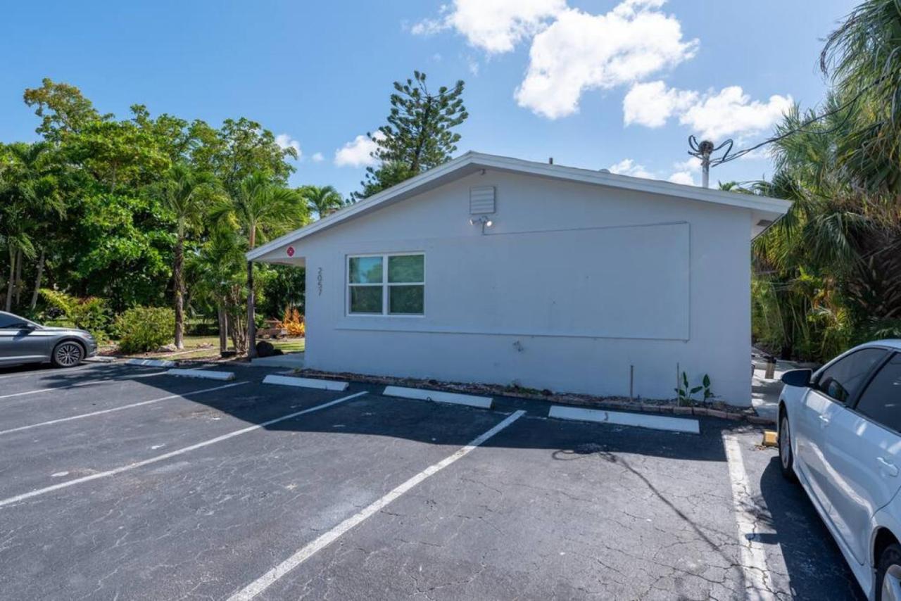 Just Off Wilton Drive Apt 2 Fort Lauderdale Exterior photo